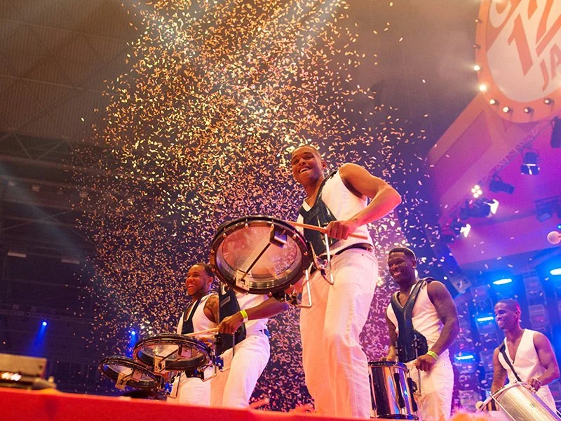 Brassband in het Carribean hart: ritme, trots en samen één geluid